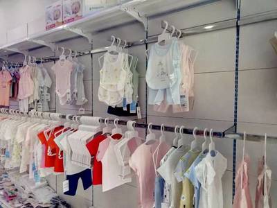 太疯狂！威远城南派出所附近童装店成新晋网红打卡地，背后藏着什么秘密？